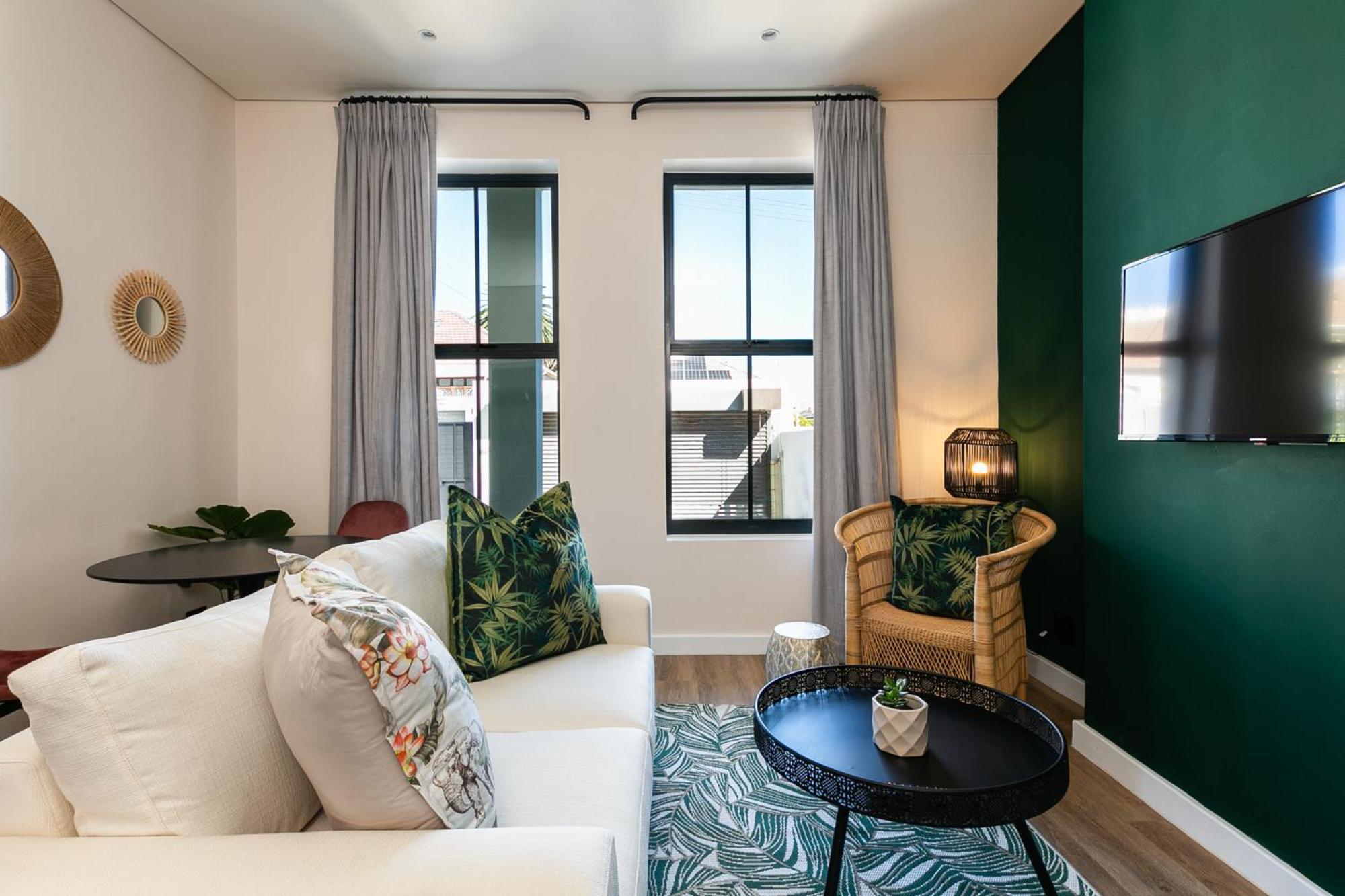 The Palm Flats Tropical Paradise 300m From Sea Apartment Cape Town